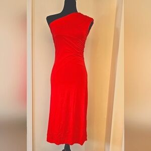 New Ebby and I One-Shoulder Ruched Red Midi Dress – Size S